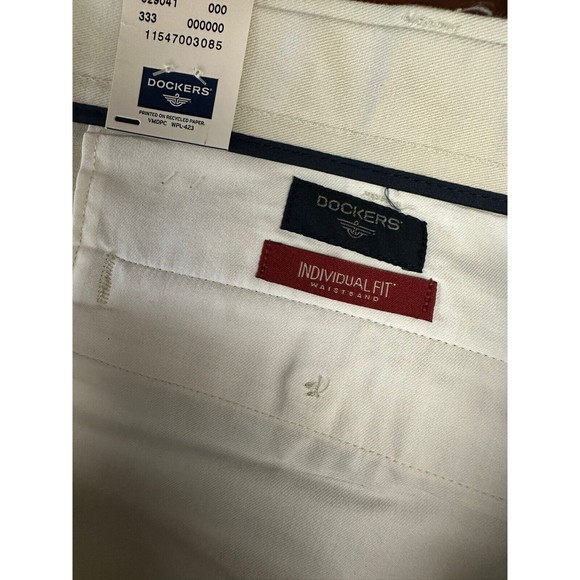 Dockers Men's Easy Classic Fit Khaki Stretch Pants Size 48W x 30L - Picture 9 of 9